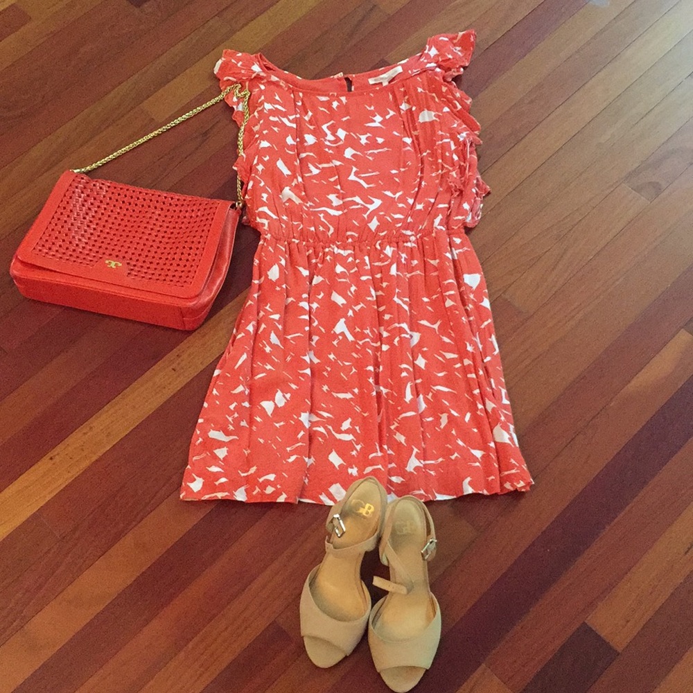 ❤️Cute coral and white dress